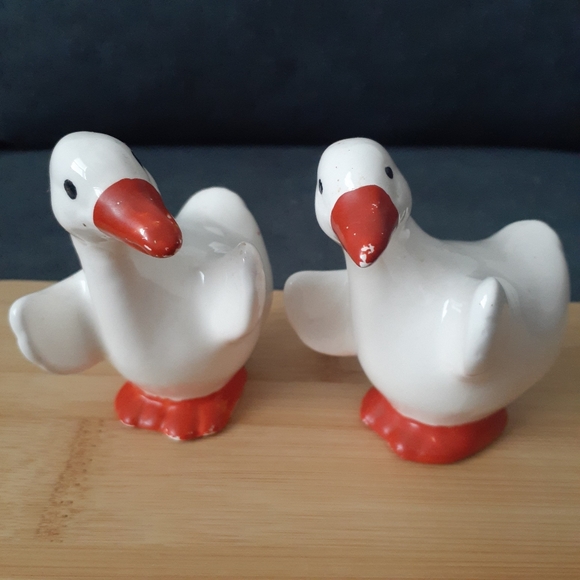 Other - Vintage Geese Salt and Pepper Shakers
